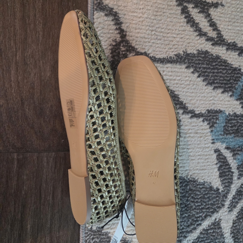 H&M Olive Woven Ballet Flats - Picture 4 of 4
